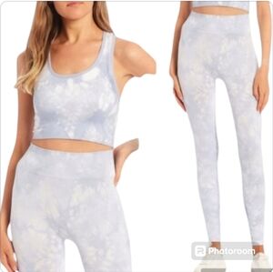 Gianni Bini Woman coordinating Tie Die Bra Top & leggings Loungewear Workout Set